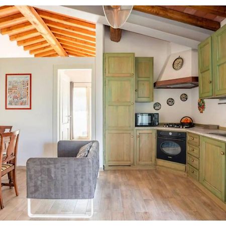 Cozy Tuscany Apartment With View Pescia Exterior foto